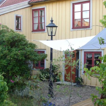 One Room Bed & Breakfast Skanninge Exterior photo